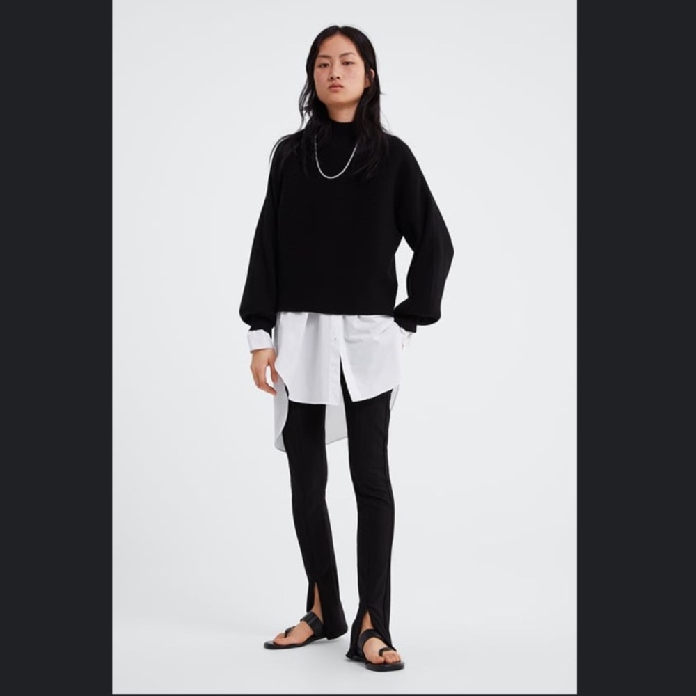 EUC Zara Zippered Ribbed Split Slit Legging